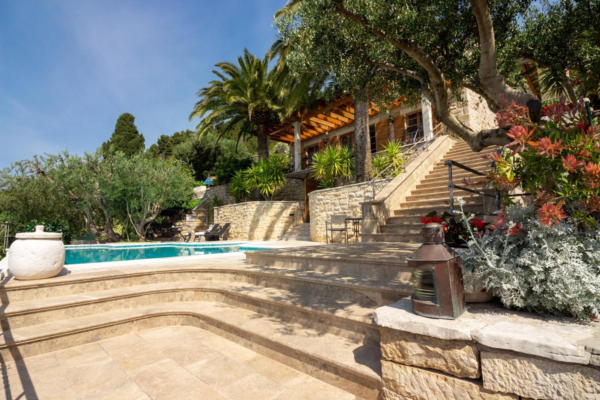 Villa Tomislav *